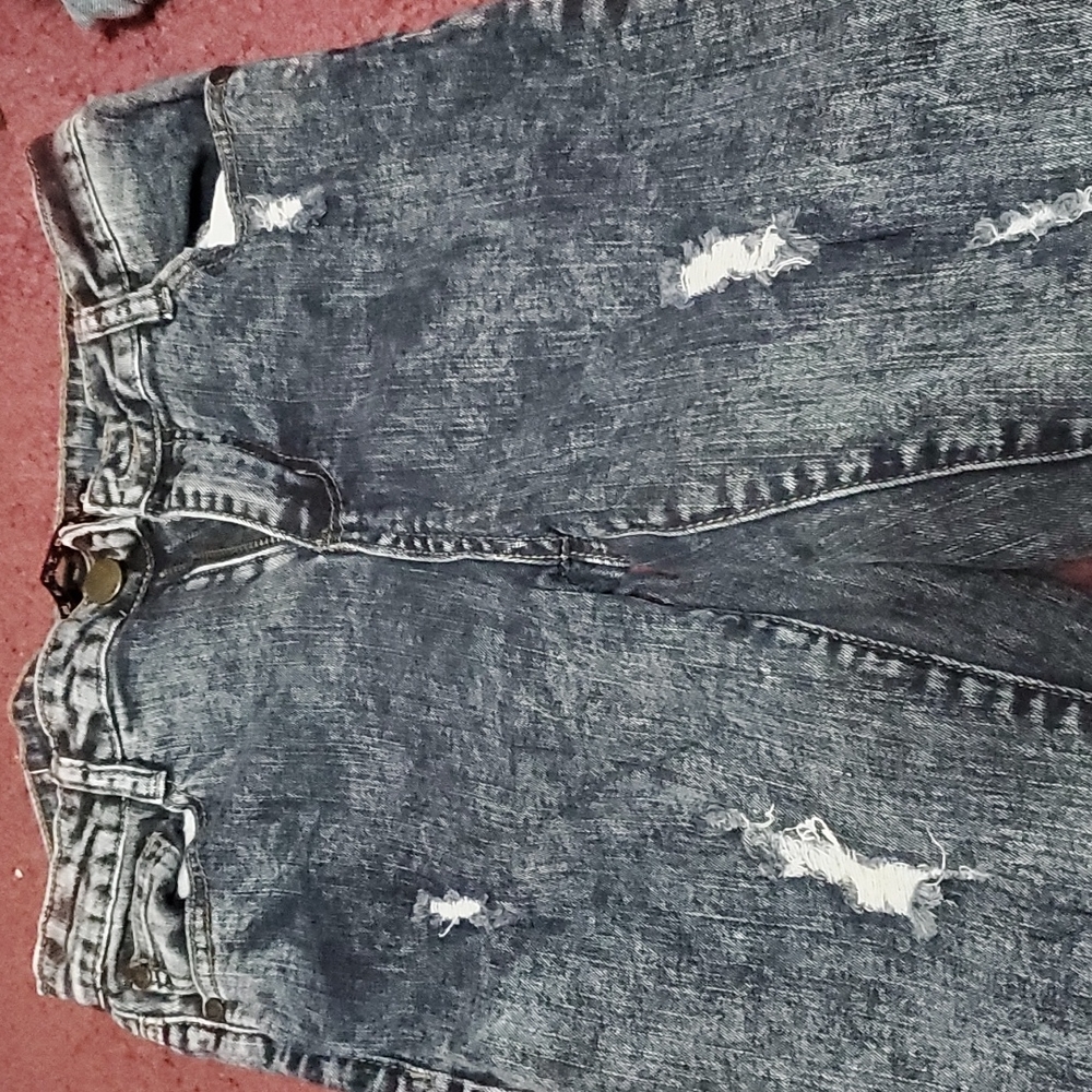 Jeans - Picture 2 of 3